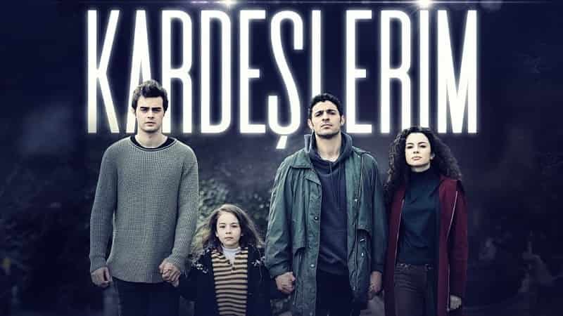 new season Kardeşlerim, three brothers poorly dressed holding their hands, written in the background Kardeslerim