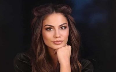 Who is the partner of Demet Özdemir in Benim Adım Farah?