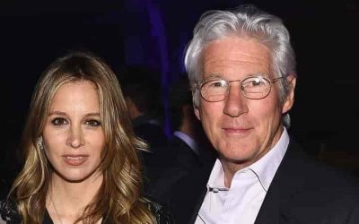 Richard Gere Hospitalized with Pneumonia in Mexico